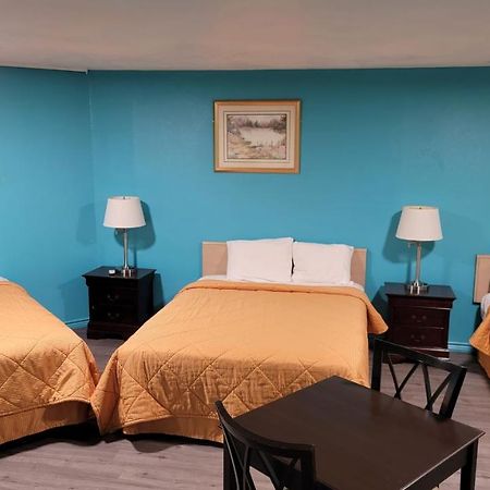 צ'יילדרס Trade Winds Motel מראה חיצוני תמונה